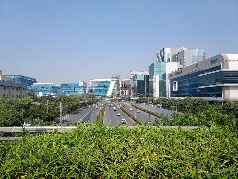 Skywalk near Belvedere Towers, DLF Phase 2, Gurugram